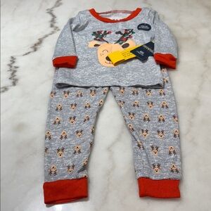 Essentials‎ Gray and Red Pajama Set